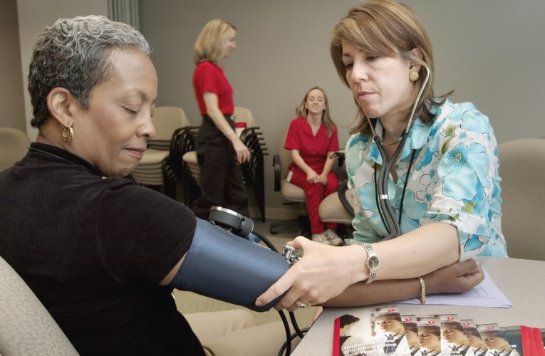 How to Lower Blood Pressure at Home Without Medicine in Paris